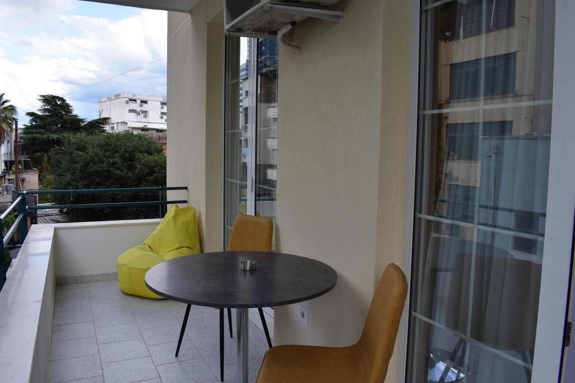 Tam Skanderbeg Square Serviced City Center Apartment No1 Tiranë Ngoại thất bức ảnh