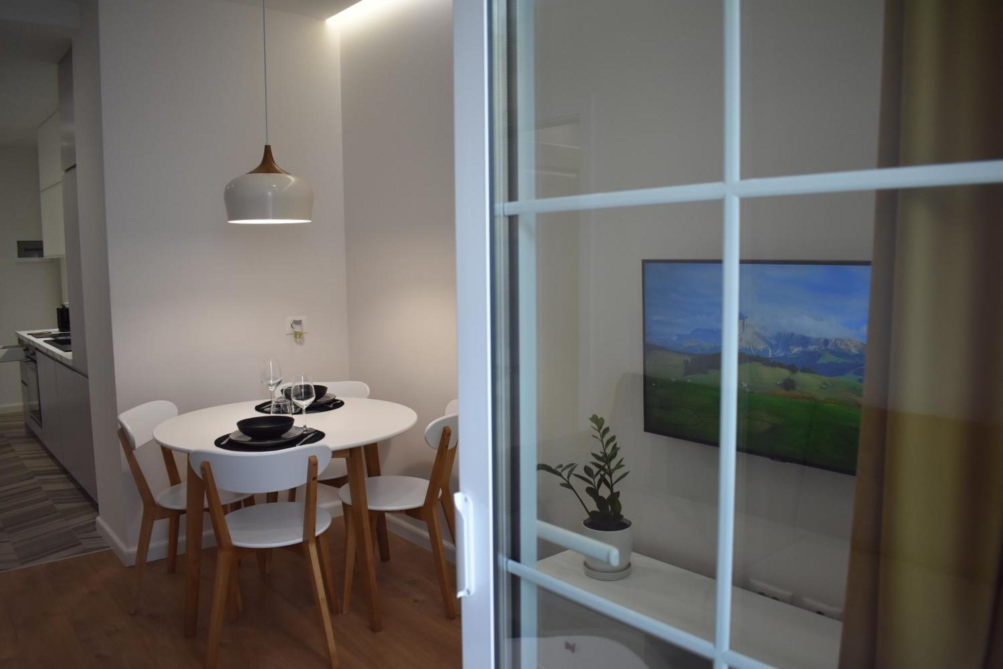 Tam Skanderbeg Square Serviced City Center Apartment No1 Tiranë Ngoại thất bức ảnh