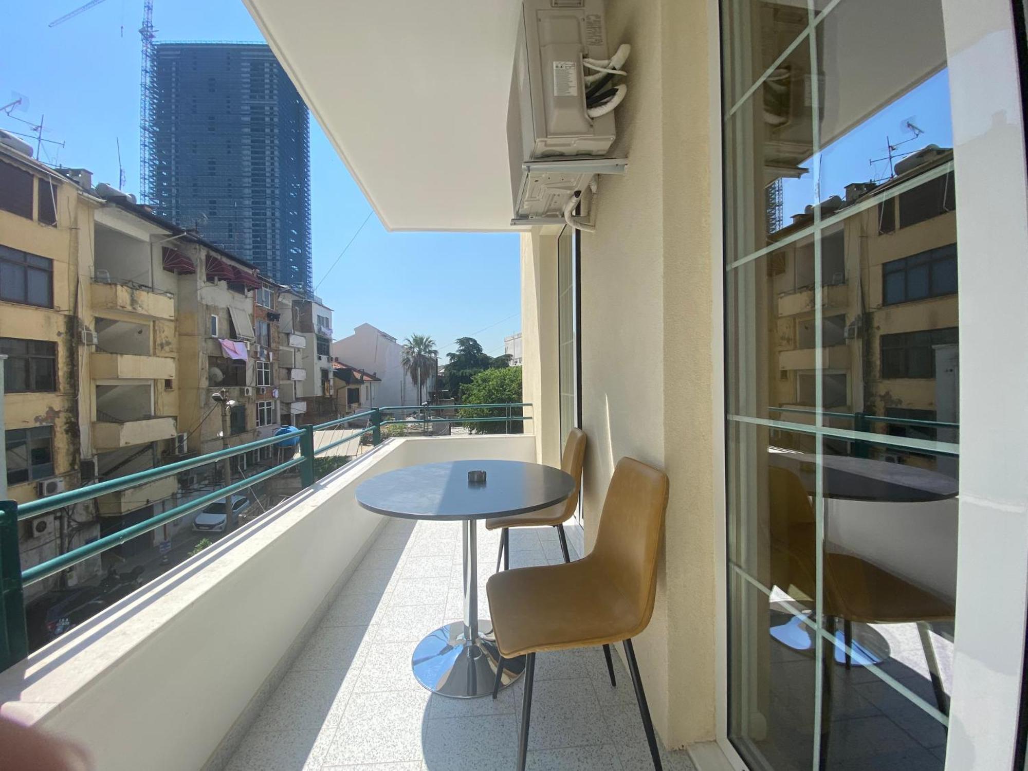 Tam Skanderbeg Square Serviced City Center Apartment No1 Tiranë Ngoại thất bức ảnh