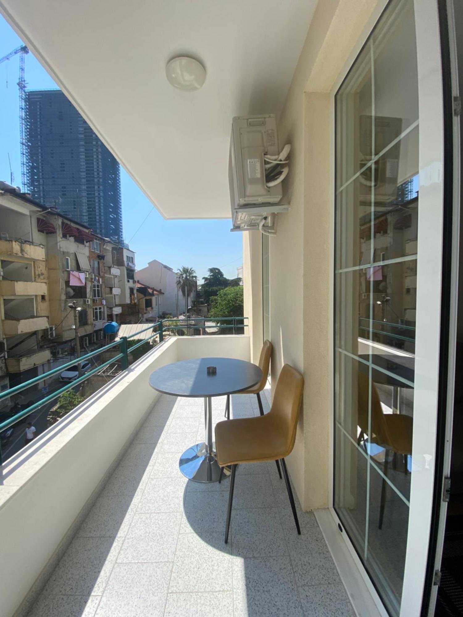 Tam Skanderbeg Square Serviced City Center Apartment No1 Tiranë Ngoại thất bức ảnh